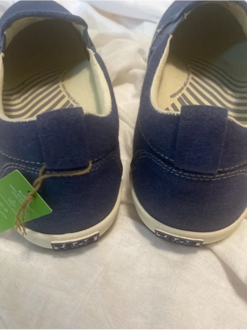 NWT Taos Dandy Sneakers Canvas Slip On Denim Blue Chambray Sneakers 9.5